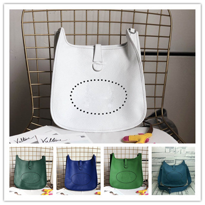 

Designer Luxury Evelyne GM Chocolat Taurillon Clemence Square I Womens Shoulder Bag Taurillon Clemence Leather Square Logo Crossbody Shoulder Bag Size:30*28*10CM, Don't pay it