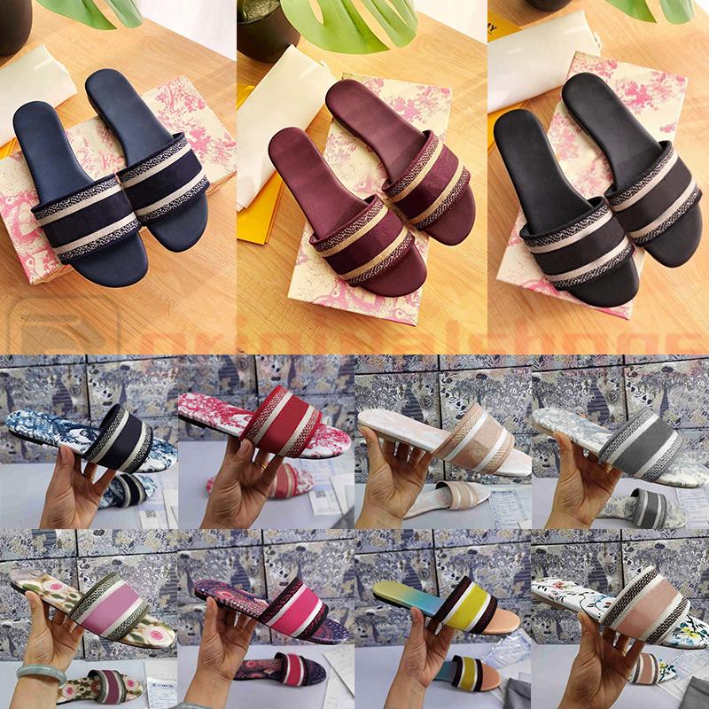 

2021 Paris Floral Womens Sandals Summer Fashion Designers Slides Ladies Flip Flops Rubber Embroidery Slippers Brocade Gear bottoms Loafers B, Black