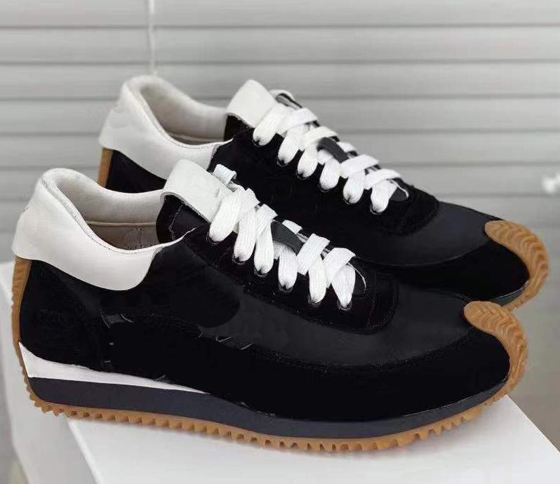 

Running Shoes men WOMEN Flow LOE chaussures de designer WE Letter white black Christmas sports Casual Platform M816282X41 US12 a1