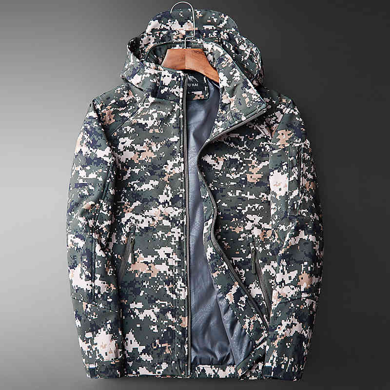 

Autumn and winter outdoor camouflage soft shell assault jacket men's mountaineering waterproof casual military tactical suit, Coffee