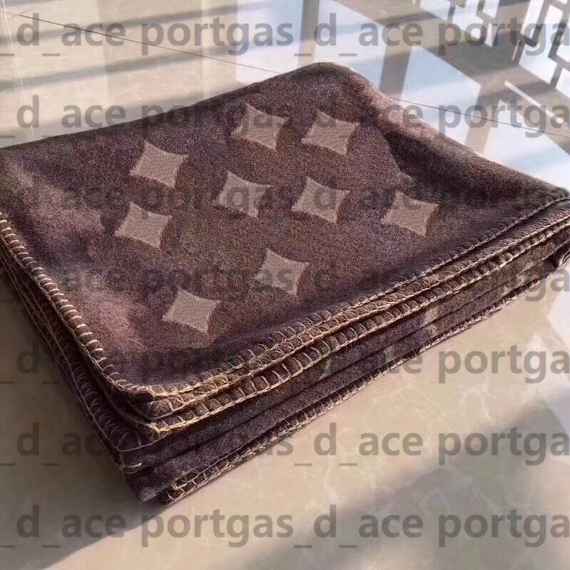 

Vintage Letters Blossom Shawl 130*150cm Wool Cashmere Throw Blankets Winter Warm Comfortable Scarf Summer Air Conditioning Blanket