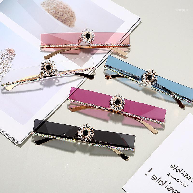 

SunglassesLIFE Ins Small Rectangle Sunglasses Women Fashion Clear Red Rimless Shades Men UV400 High Quality 20211