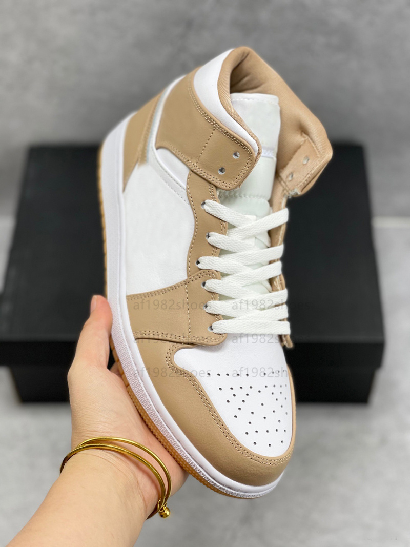 

Tan Gum Jumpman 1s Basketball Shoes 1 Mid Yellow Sports Sneakers Designer Outdoors Trainers