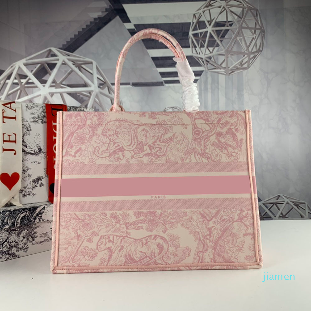 

Fashion designer printed woman dinner bag wamen tote bags retro embroidery craft waman hand wrap two sizes handbags