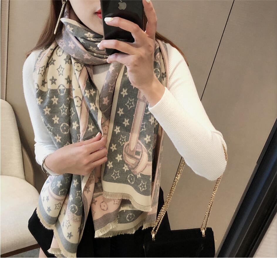 

Color Scarves Luxury Winter Cashmere scarfs for Ladies and men Brand Designer Mens Scarf Fashion Women Wool Warm scarf big drape