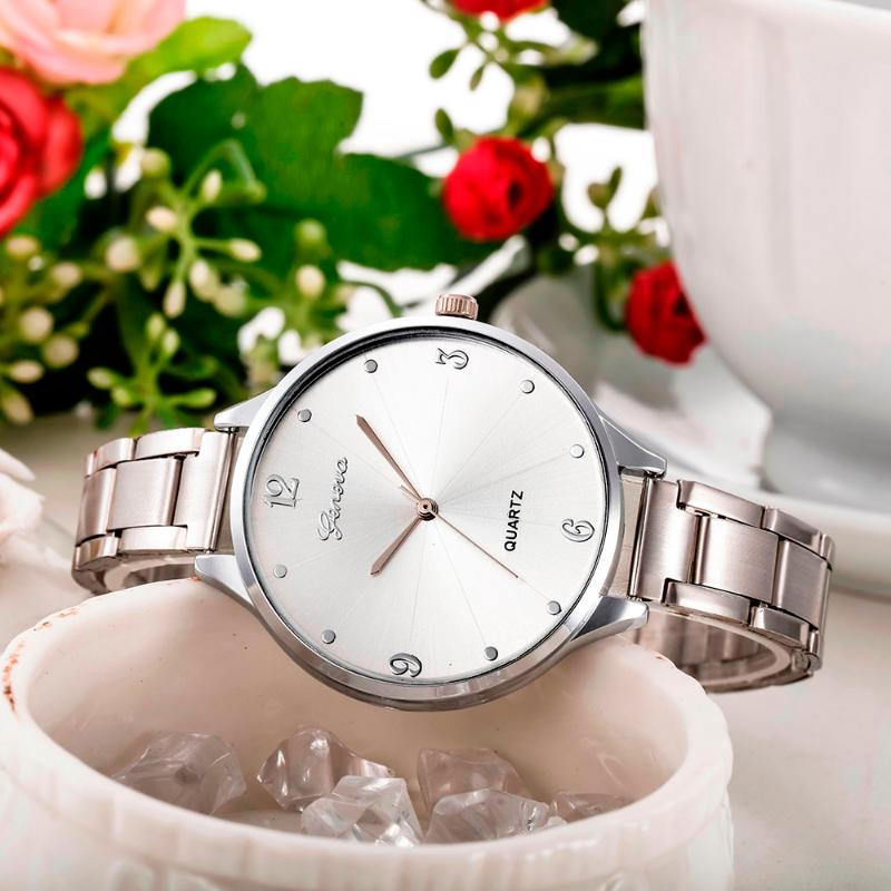 

Wristwatches Geneva Women Wrist Watch Fashion Crystal Stainless Steel Analog Quartz Woman Watches Minimalistic Female Relogio Feminino, Rg