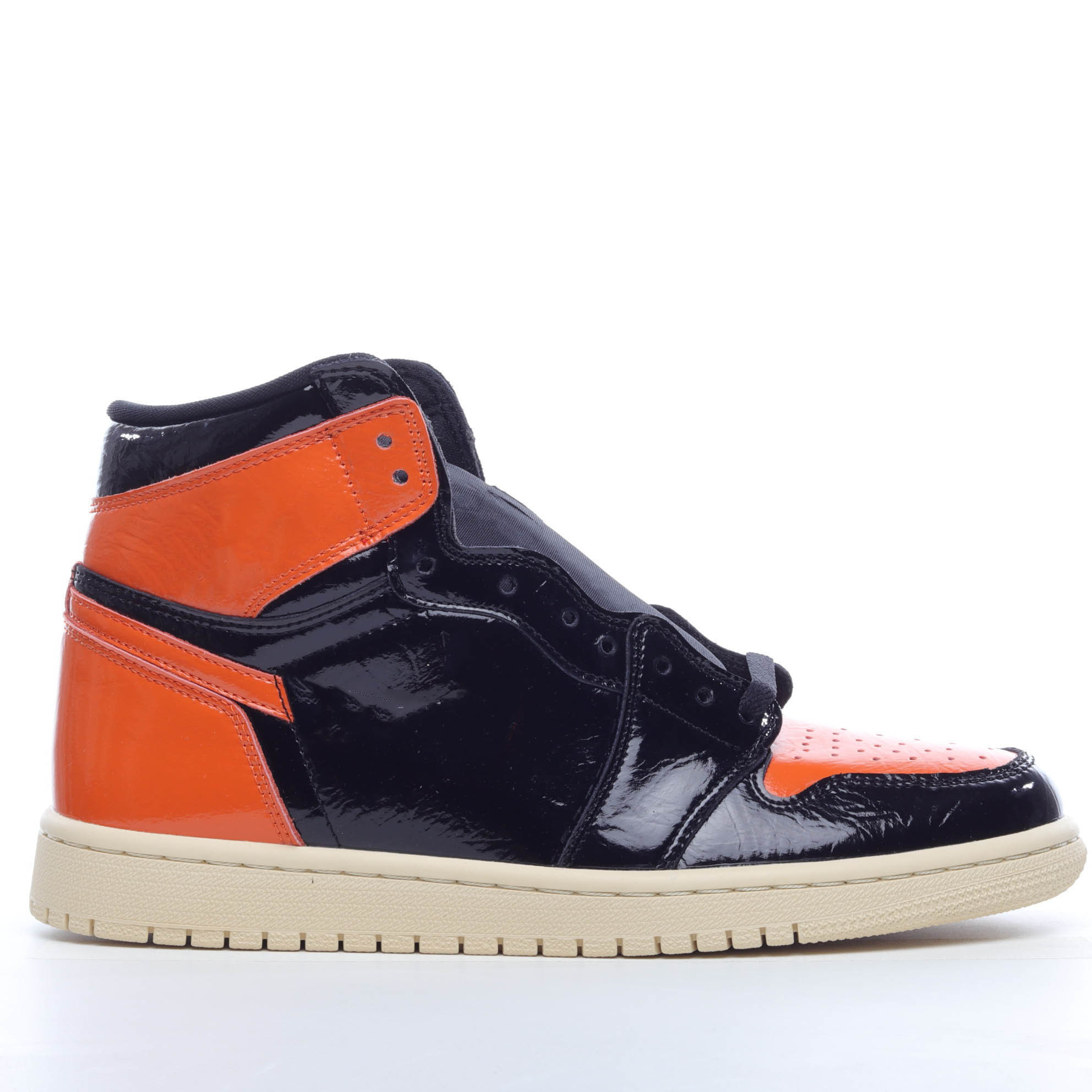 

Shoes Jumpman 1 Retro High OG Shattered Backboard 3.0 Basketball 1S Black Pale Vanilla Starfish Crinkled Patent Leather Men Womens, Bubble wrap packaging
