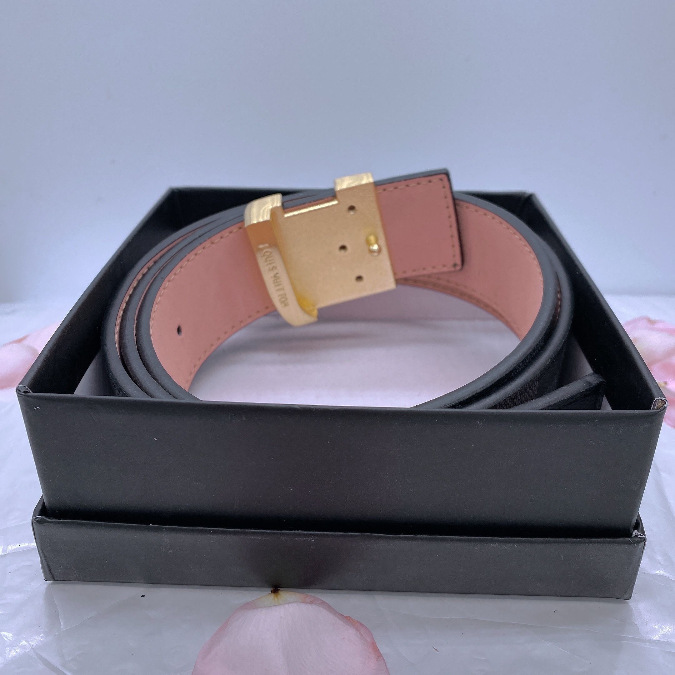 

2021 Mens Designer Belts for men women Genuine Leather ladies jeans belt pin buckle casual strap wholesale cinturones no box, Black