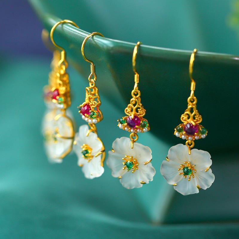 

Dangle & Chandelier Natural Hetian White Jade Plum Blossom Earrings Chinese Retro Court Style Elegant Charm Exquisite Women's Silver Jewelry