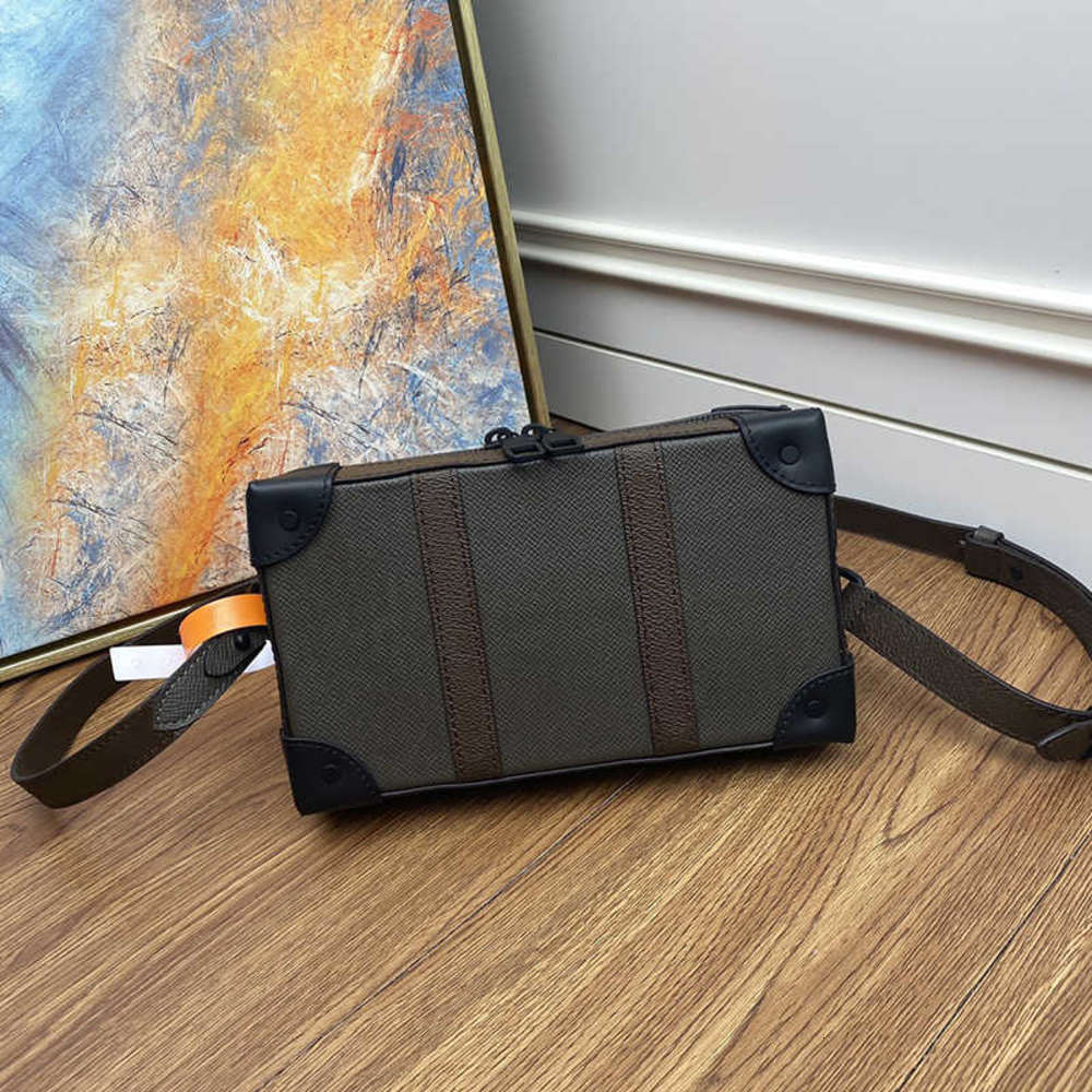 

7A+Fashion 7A+Fashion high-end customized products graceful bag gray M30697 Men's crossbody bag box horizontal style fashion bags Mobile phones can be put on