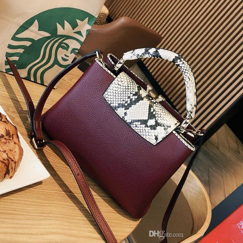

Original style 20ss top quality ladies CAPUCINES fashion leather bag small python leathers western styles messenger one-shoulder envelope bags