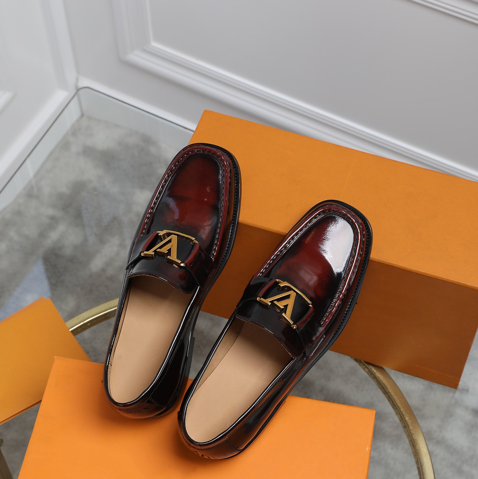 

2021 arrivals womens fashion platform shoes flat lady walking casual sneakers mens trainers leather q1, Red;white