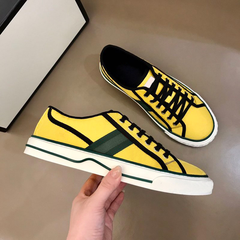 

Classic Couples 2021 real leather women casual canvas shoe men top quality mens sneakers Loafers lace up fashion luxurys designers shoes womens with box Size 35-46, 18