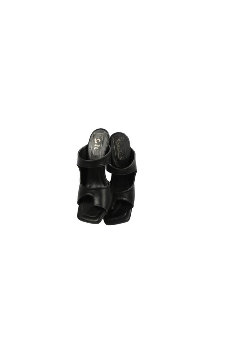 

Sandals Women's Black Medium Heels Linda