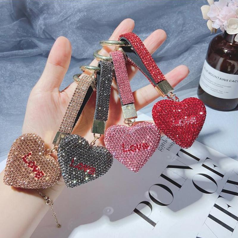 

Keychains Diamond Love Korean Cute Couple Accessories Keychain Pendant Full Rhinestones Heart Bag Car Key Chain Ring Gift