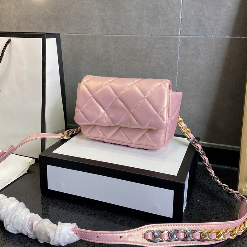 17C Women's Iridescent Pearl Pink White Waist Bags 19 Series Classic Flap Mini Lambskin Genuine Leather Quilted Pochette Valentine Chain Out