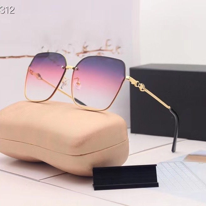 

2021 luxury Designer Sunglasses Men Women Eyeglasses Outdoor Shades Frame Fashion Classic Lady Sun glasses Mirrors for Women