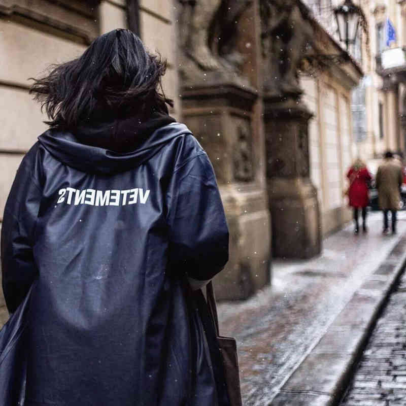 

Men's Jackets Vetesments OVERSIZED RAIN Yellow Black DHL Vetements Waterproof Raincoat Windbreaker Fashion Men Women KL44, Extra not product