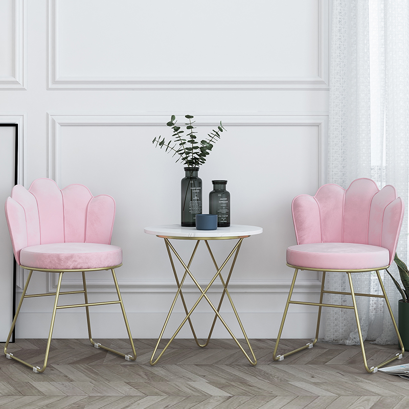 

Nordic fashion velvet dining chair light luxury simple iron art small apartment living room chair creative five-finger backrest makeup stool
