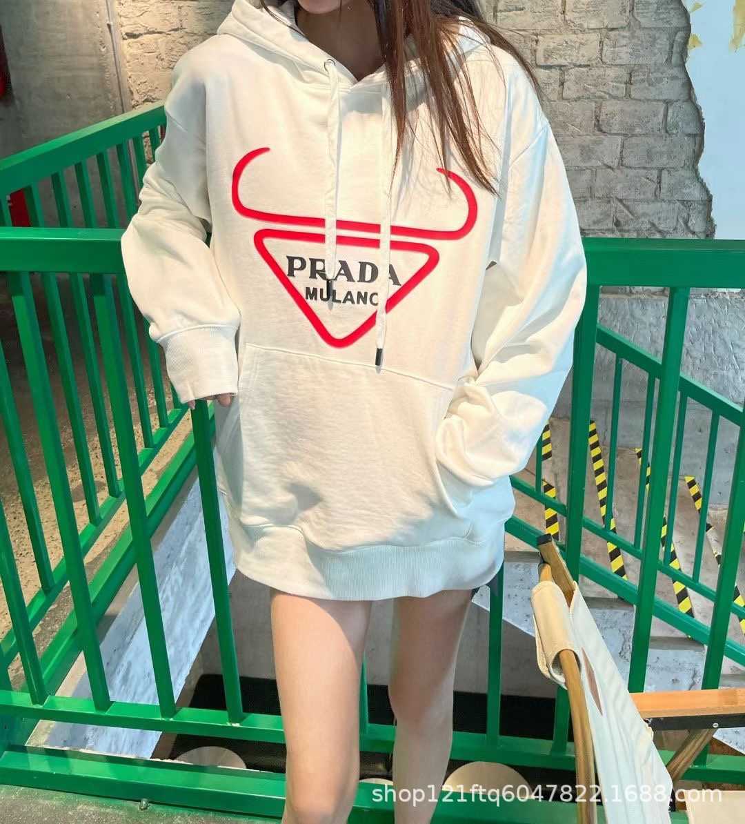 

P home 21 early autumn new loose and thin triangular offset hooded thin sweater topGHBTEasy and stylish to give you the most authentic qual, Black