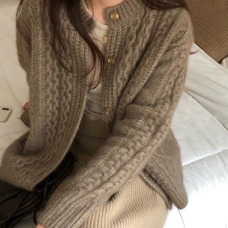 

Women's Knits & Tees Cashmere Sweater Outwear Loose Vintage British Style Knitted Coat O-Neck Single Breasted Solid Color Women Tops, White