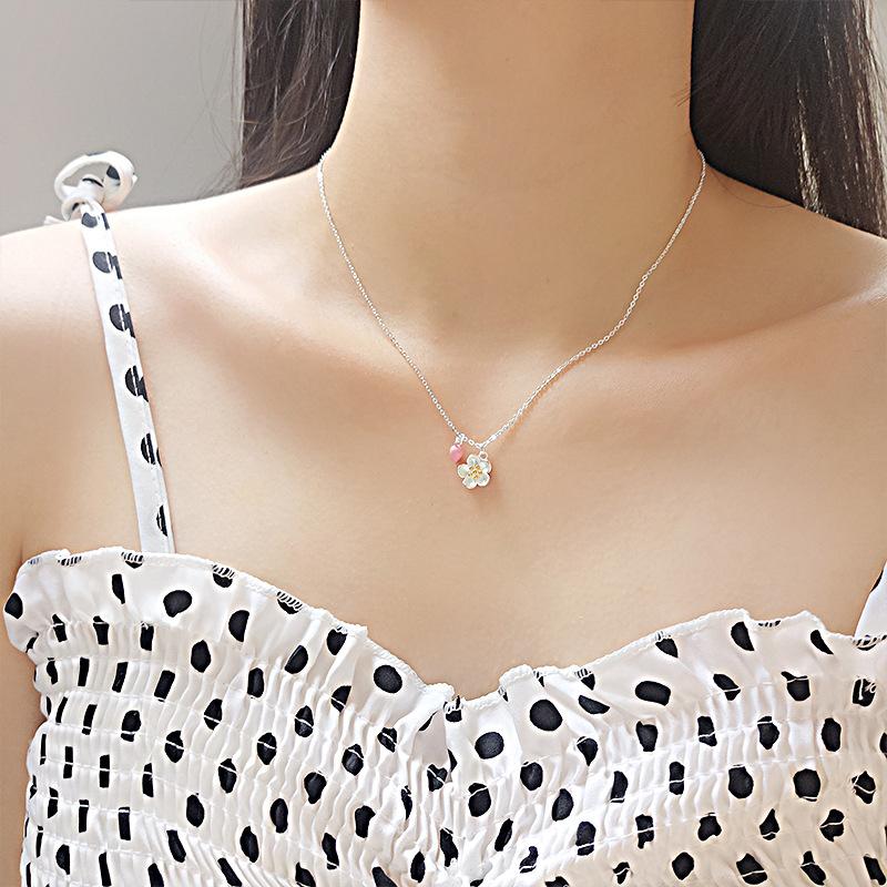 

Pendant Necklaces BONLAVIE Cherry Blossom Necklace Female Peach Short Clavicle Chain Pink Jewelry Gift, Silver