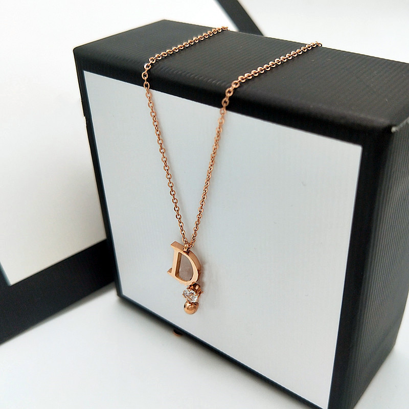

Rose gold titanium steel Pendant Necklaces women classic diamond letter D designer luxury wedding anniversary birthday gift for girlfriend non-fading jewelry