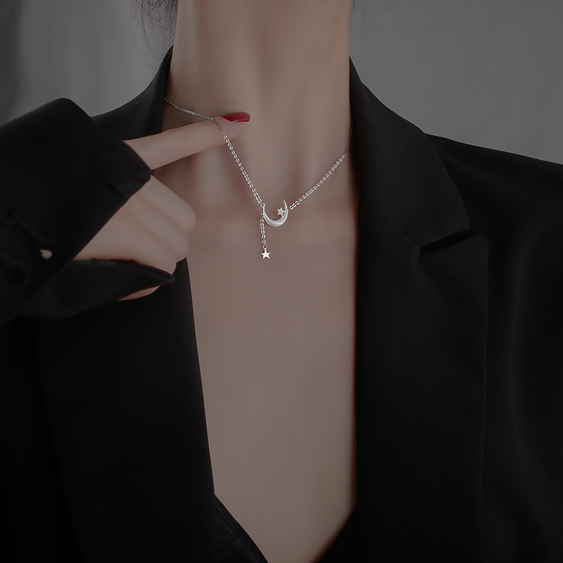 Moon necklace female summer necklace niche senior chain tassel clavicle wind design feeling-image-709301061