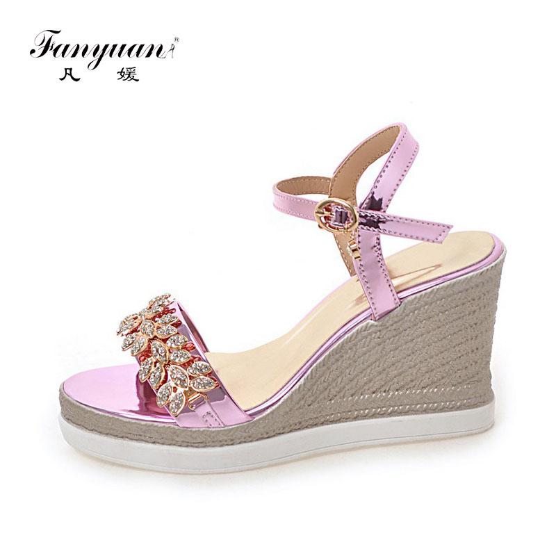 

Dress Shoes Fanyuan Fashion Crystal Buckle Strap Sandals Summer Flower Platform Women Leisure Ankle Wedges High Heels, Black