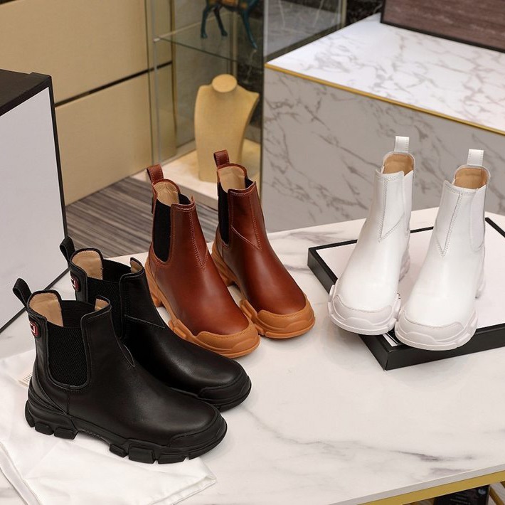 

2021 Designer Women Boots Platform Chunky Heel Martin Boot Genuine Leather Bee Star Shoes Deserts Winter Outdoor Lady Party Buckle Ankle Shoe 35-42 Box, If you want more pls contact us