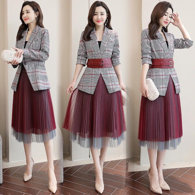

Work Dresses 2021 Fashion Women Plaid Blazer Mesh Pleated Skirt Suit Ladies Red Formal Jacket Set