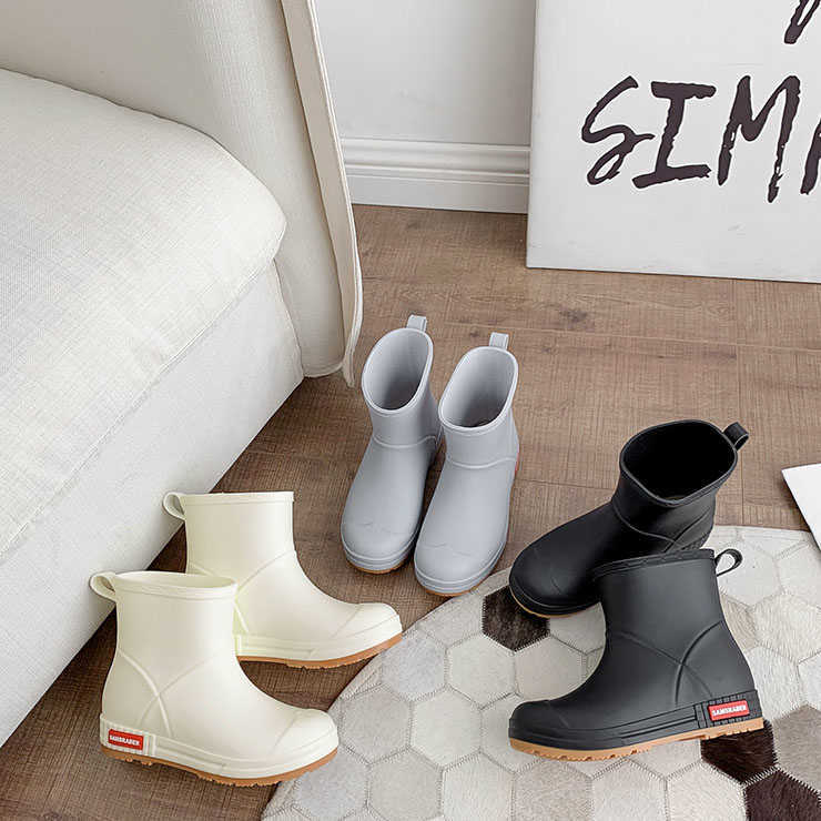 

TopSelling Rain Boots Women Ankle Shoes Waterproof Rubber New Slip On Female Rainboots Spring Boot Plus Size 44 Paris Designer, Black