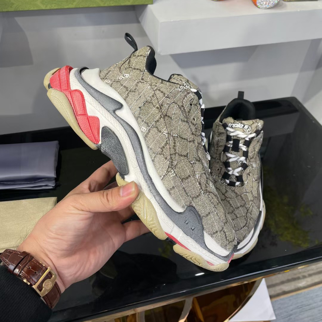 

2022 top designer Man Woman letter printing Runners Trainers shoe Women platform casual sport shoes Men Triple sneakers The Hacker Project s
