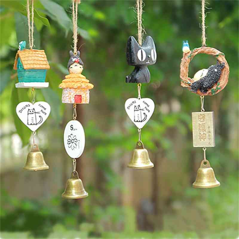 

Japanese resin chinchilla wind chime cute creative wall decoration dormitory balcony pendant female gift