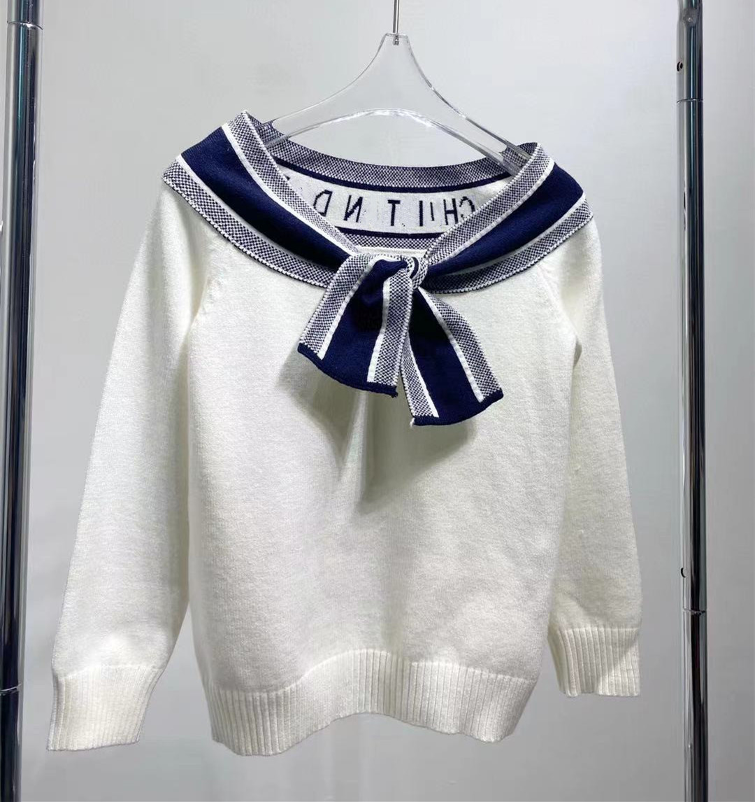 2021 Automne Nouveau produit Pull à col rond blanc frais, doux et à la mode