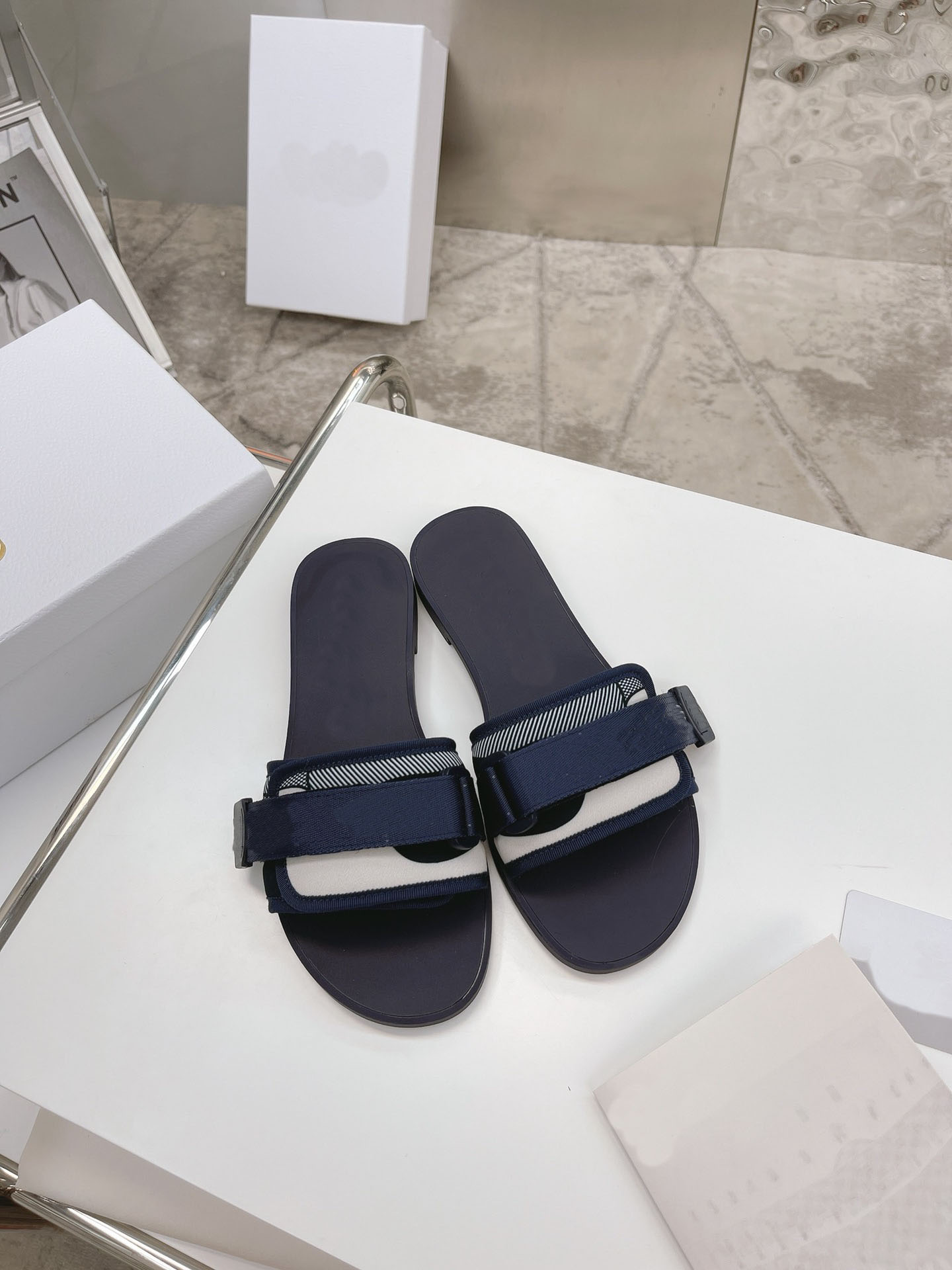 

new Designer Sandals Summer Flat Slipper fashion beach woman Big head letters slippers with box, Color 15