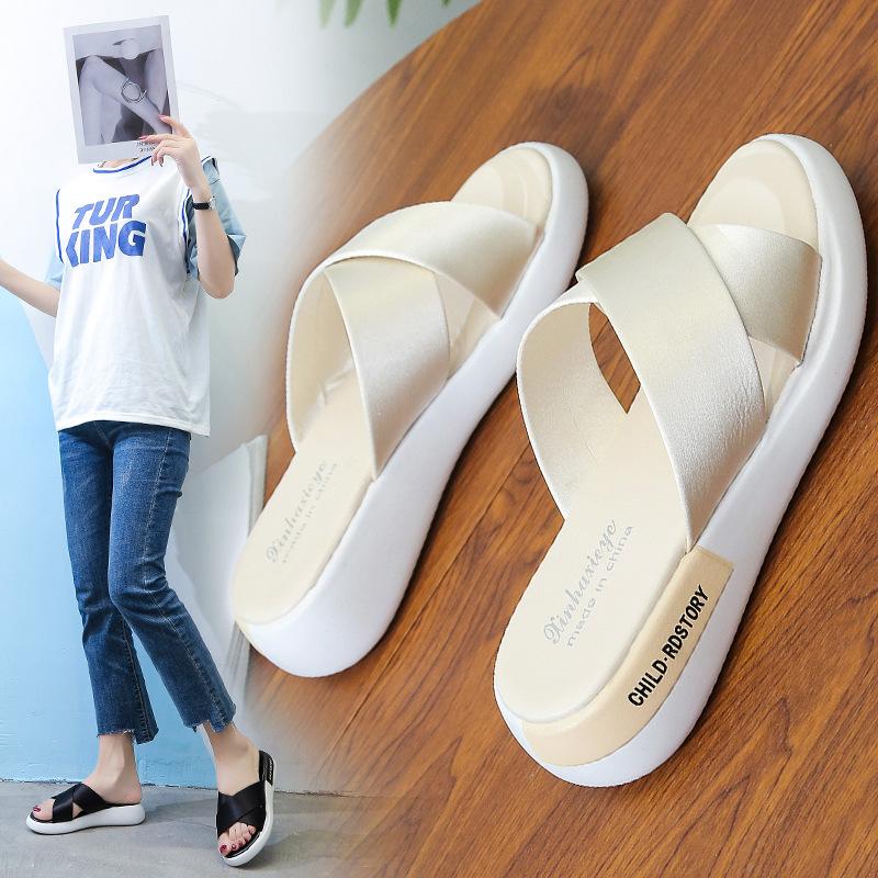 

Slippers For Women In Summer With Chunky Wedges And Sandals. The Fashion 2021 Is Semi-drag Beach