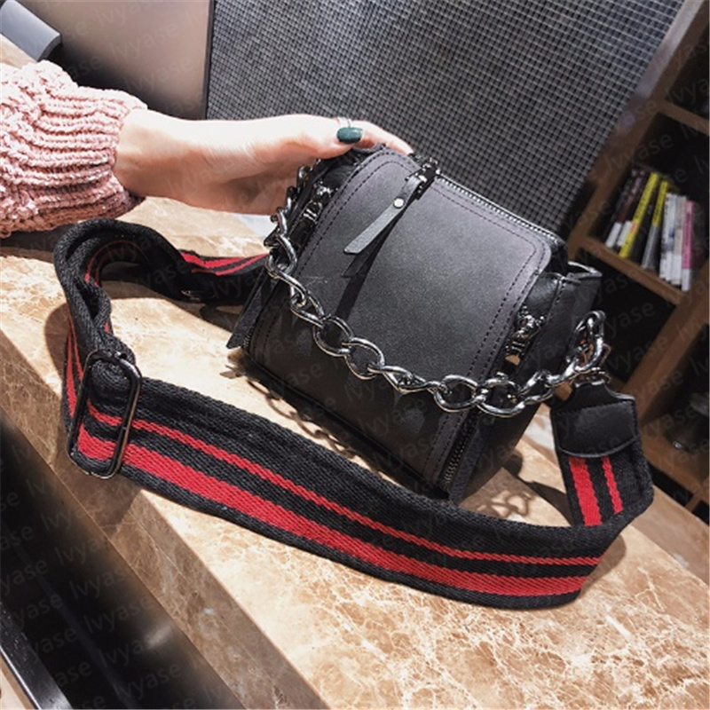 

Sale 4 colors shoulder straps trend bags women crossbody bag Genuine Leather designers lady Coin Purse
