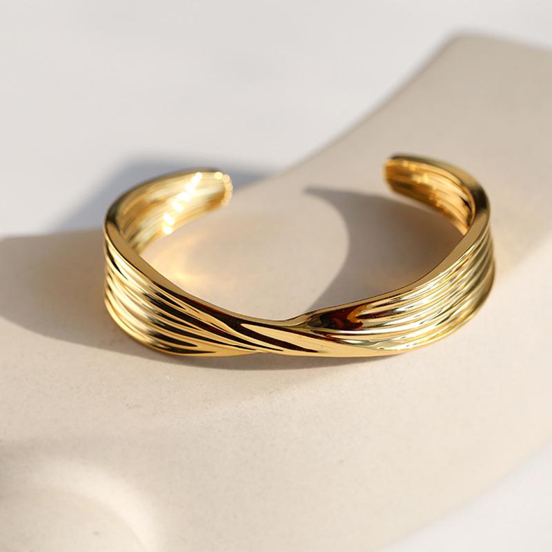 

Bangle Ribbon Twist Cuff Bangles For Women Gold Strip Texture Open Vintage Simple Deisgner Luxury Jewelry Dainty Elegant