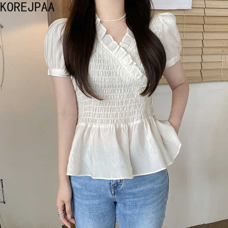 

Korejpaa Women Shirt Summer Korean Chic Temperament Gentle V-Neck Lace Folds Slimming Hem Ruffled Short-Sleeved Blouses 210526, Apricot white