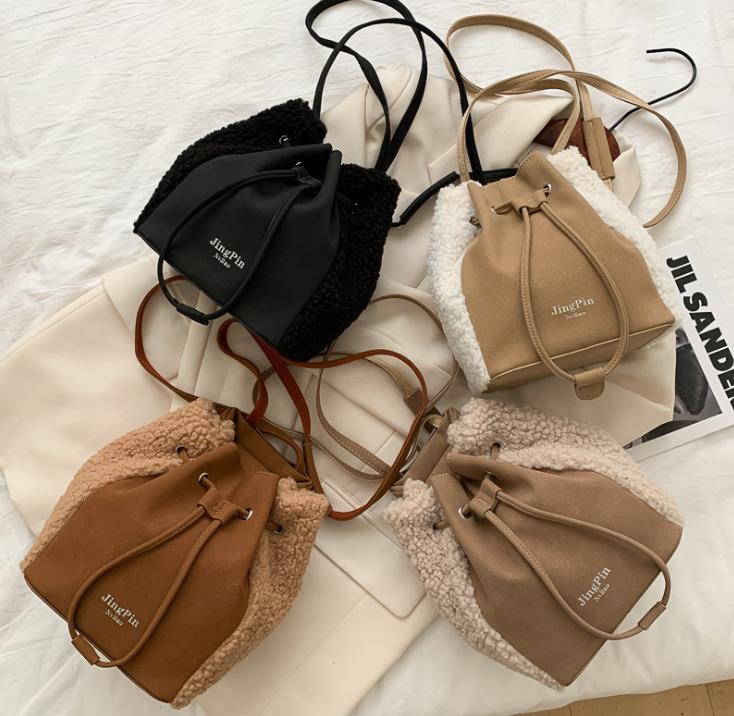 

Evening Bags Autumn/Winter Lamb Shoulder Small Backpack Fashion Bucket Bag, Black