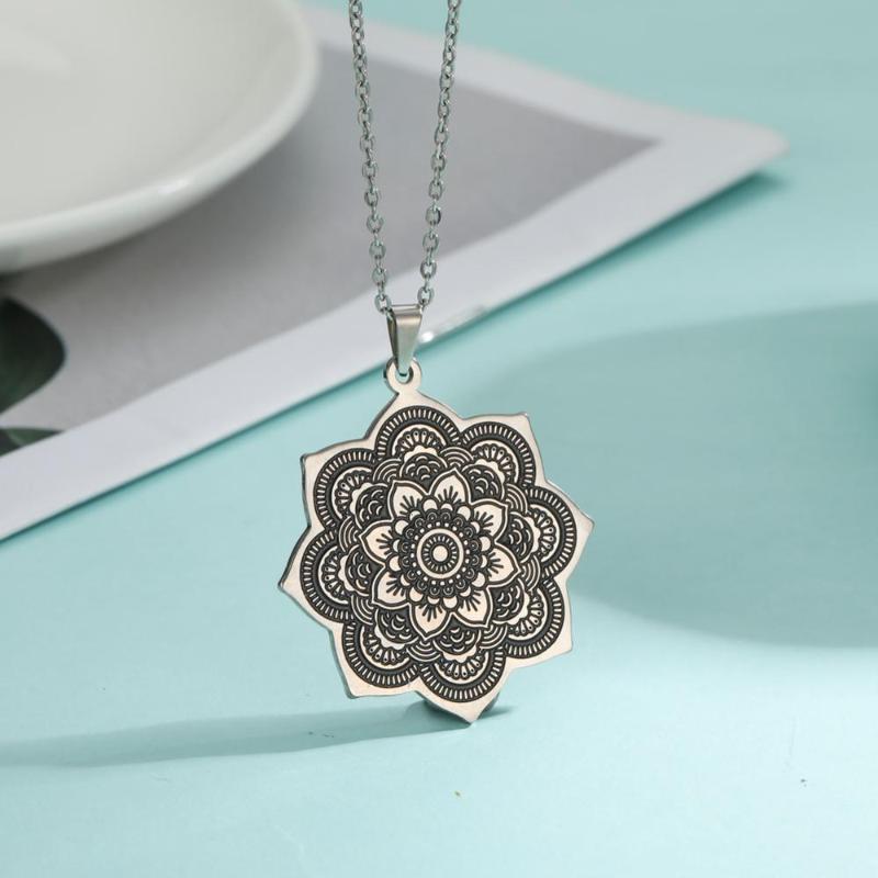 

Pendant Necklaces COOLTIME Stainless Steel Vintage Buddhism Lotus Necklace Women Golden Silver Color 2021 Fashion Body Jewelry
