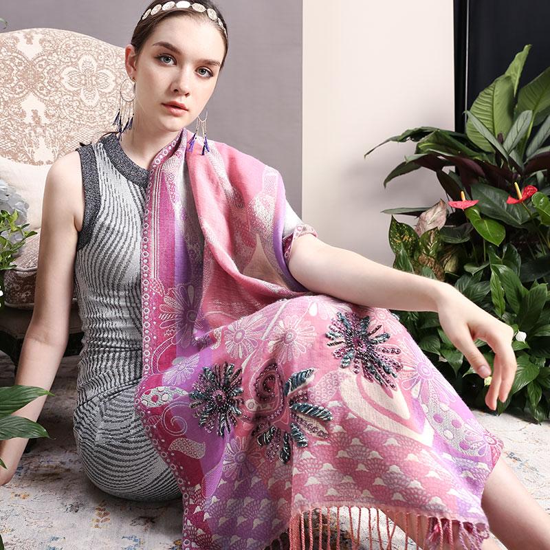 

Scarves 100% Merino Wool Scarf Women Hand-Embroidered Three-dimensional Warm Soft Thick Female Shawl
