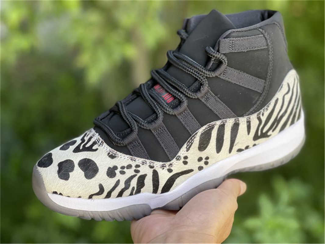 

Authentic 11 High OG Animal Instinct Zebra Outdoor Shoes Black Red Sail White Bred Gamma Blue Jubilee Space Jam 45 Win Like 96 Cap And Gown Sports Sneakers Size 36-47