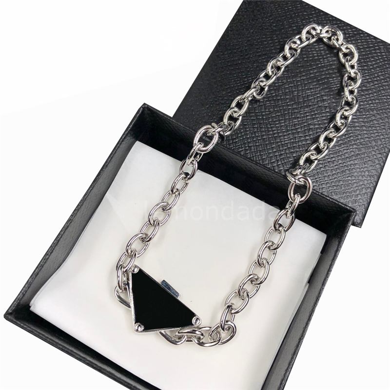 

Luxury Silver Necklaces Men Women Hip Hop Necklace Triangle Badge Fashion Street Chain Couple Punk Style Chains
