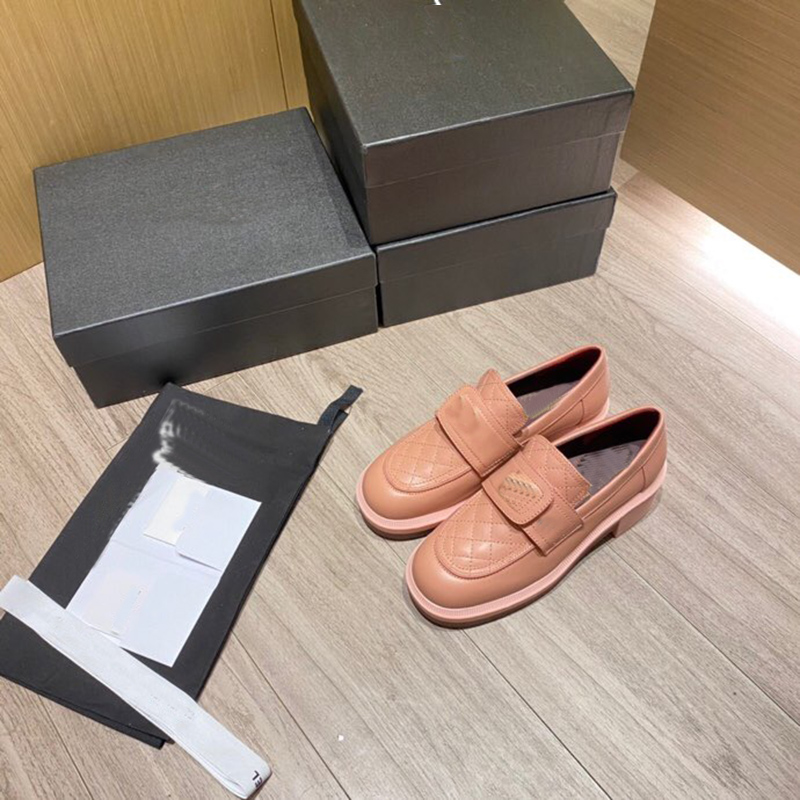 

Luxury Designer Autumn winter Classic Womens Dress Shoes High Quality Genuine leather low top Metal buckle shoe fashion women Loafers with box, Black