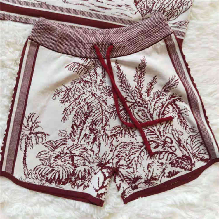 

Design clothing 21 and summer new fashion suit women' jungle jacquard pattern knitted short sleeve T-shirt Elastic Waist Shorts two piece set, Black and white