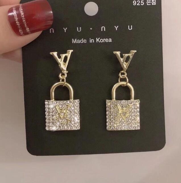 

Lots 20color 18K Gold Plated Copper Alloy 925 Silver Letters Stud Long Earring Personality Korean Geometric Women Rhinestone Pearl Wedding J, Golden;silver