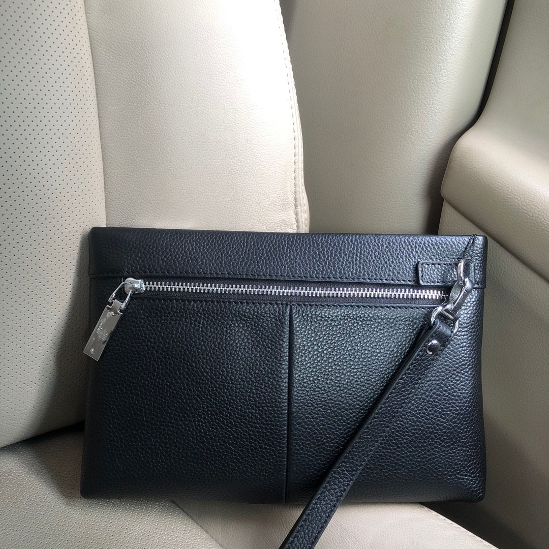 

High-quality high-end fashion leather casual wallet with box for your men. Size: 26*17*3 cm