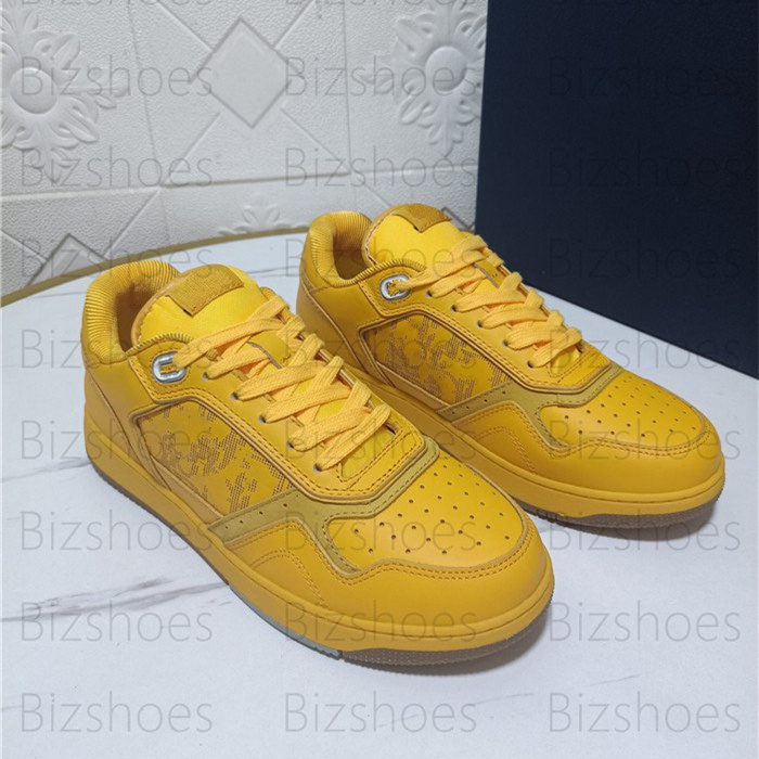 

World Tour B27 Low-Top Sneaker Oblique Galaxy Leather Casual Shoe Yellow smooth calfskin Mens Luxurys Designers Shoes, 01